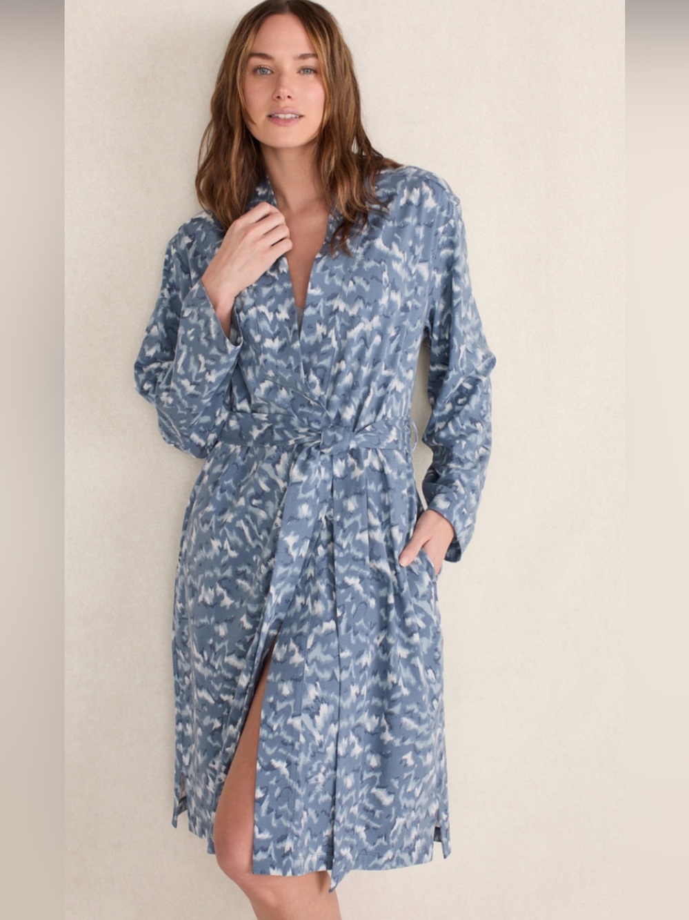 Haven Well Within Blue and White Printed Wrap Robe with Tie Belt- size m. NWT